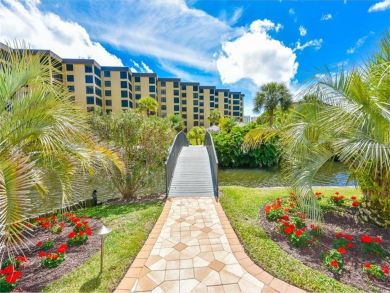 Pretty 2 Bedroom Beach and Great Interior Value All the Way! Pretty 2 Bedroom Beach and Great Interior Value All the Way!